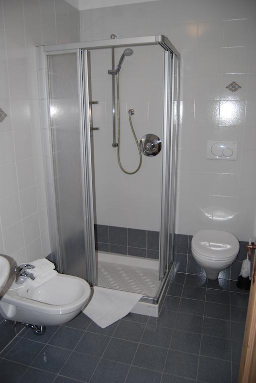 Residence Ciasa Alpe Віго-ді-Фасса Номер фото